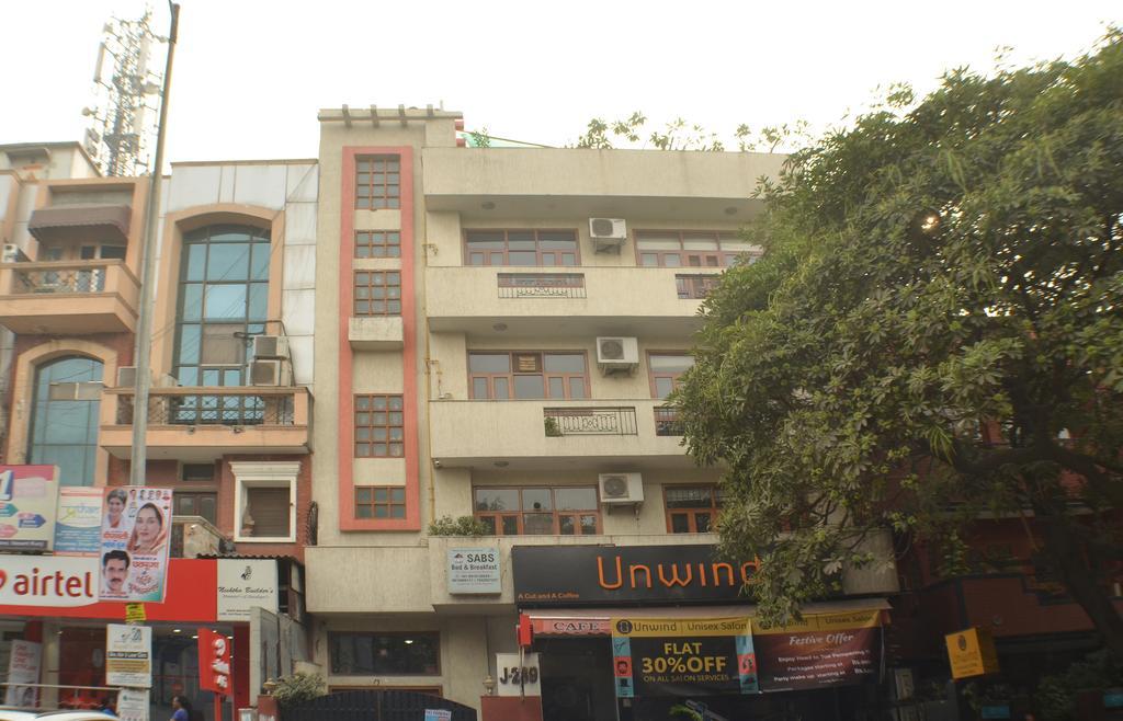 Sabs Bed And Breakfast New Delhi Buitenkant foto